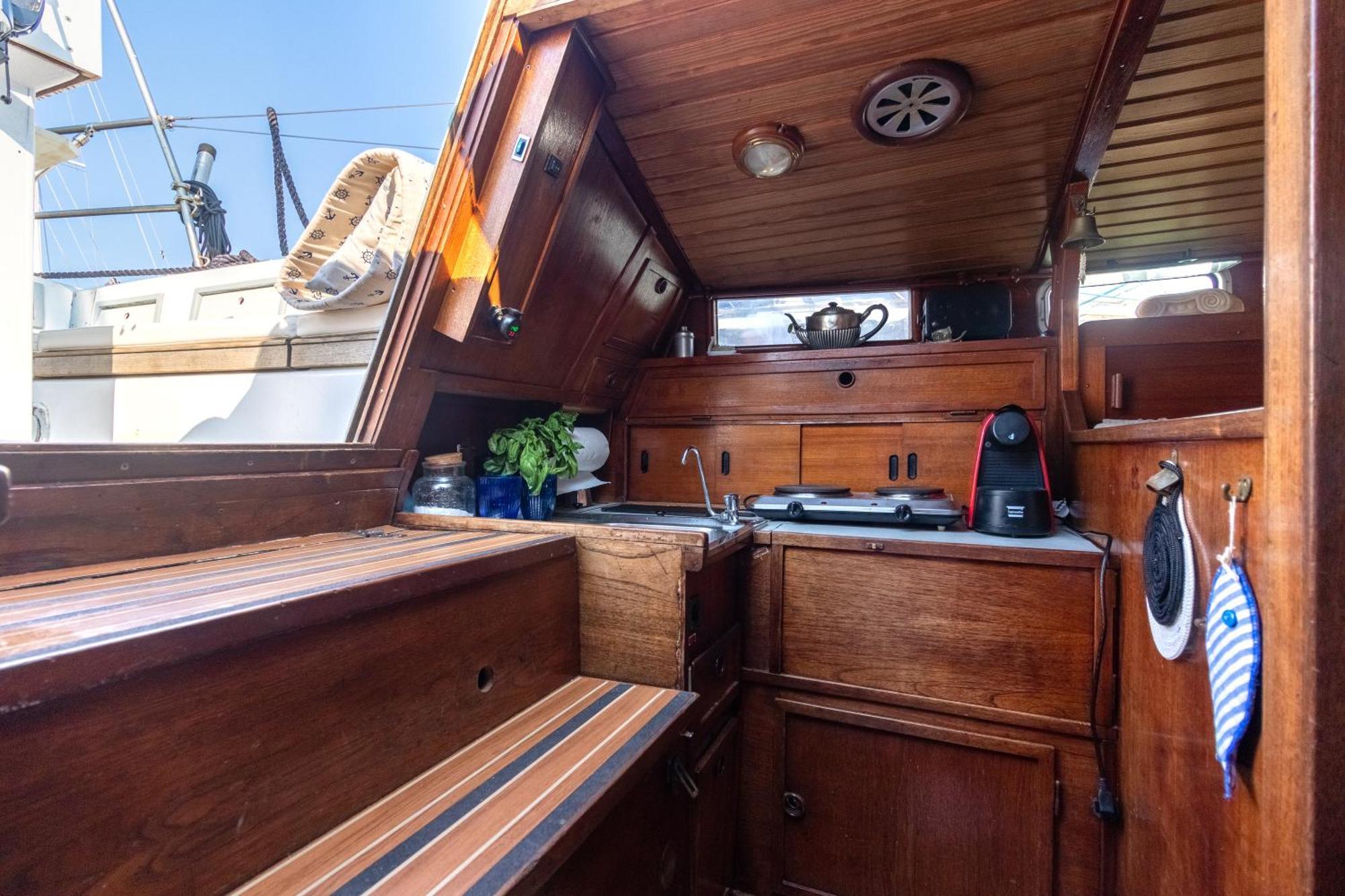 Hotel Quo Vadis Yacht Bari Exteriér fotografie
